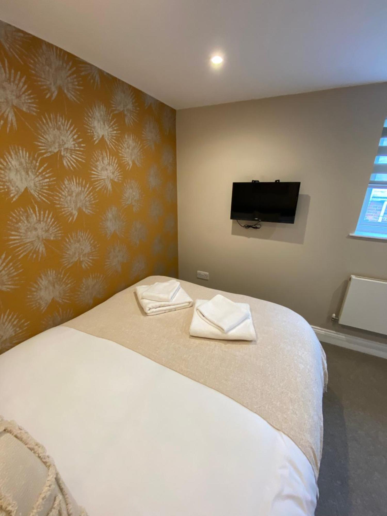 2-bed With Free Wifi, 2-minute Walk To & Pier Apartment Brighton