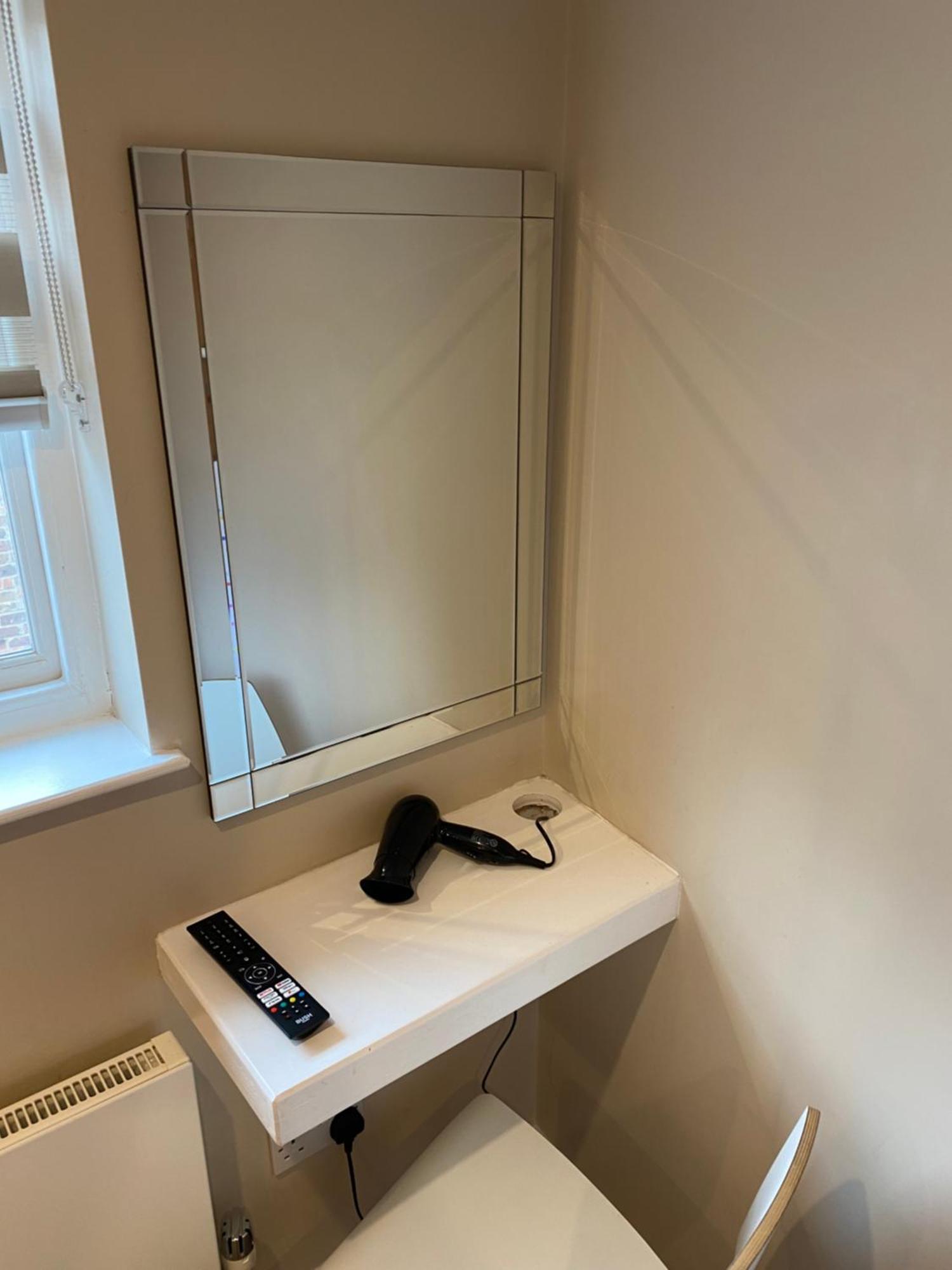 2-bed With Free Wifi, 2-minute Walk To & Pier Apartment